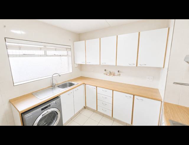 2 BEDROOM APARTMENT FOR SALE IN MORNINGSIDE